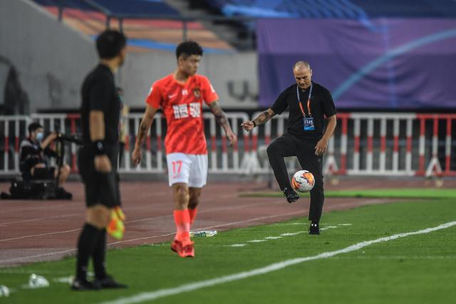 曼联6000万追霍尔，已接洽纽卡！还有仅1400万的替代候选