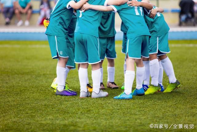 阿尔克马尔新星斯米特在皇马引援名单上，估值约6000万欧